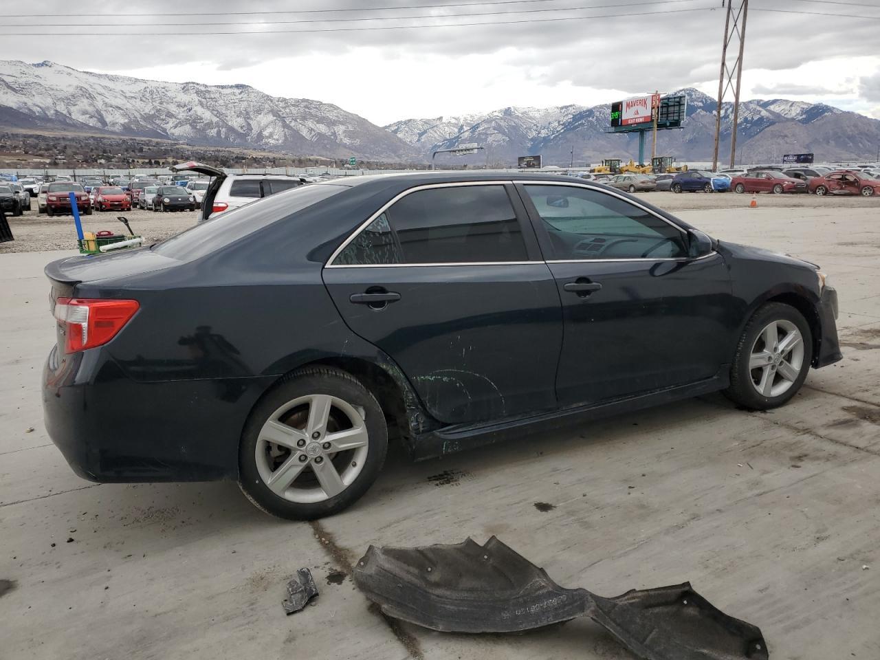 2014 TOYOTA CAMRY L - Image 3