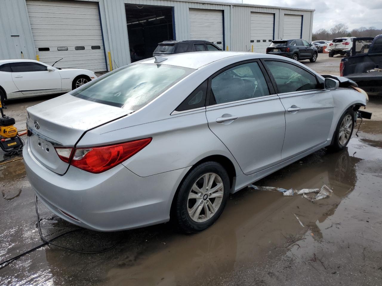 2013 HYUNDAI SONATA GLS - Фото 3