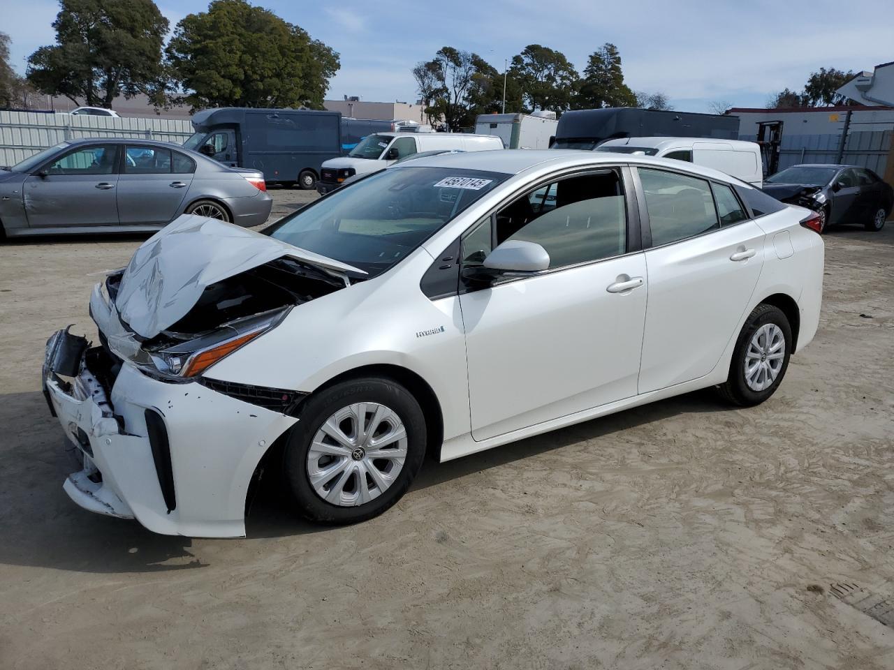 2019 TOYOTA PRIUS