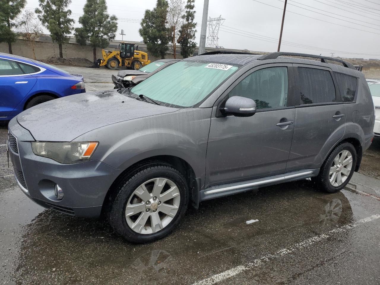 2011 MITSUBISHI OUTLANDER car image