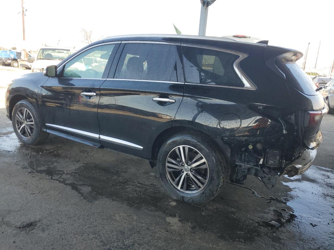 2019 INFINITI QX60 LUXE - Image 2