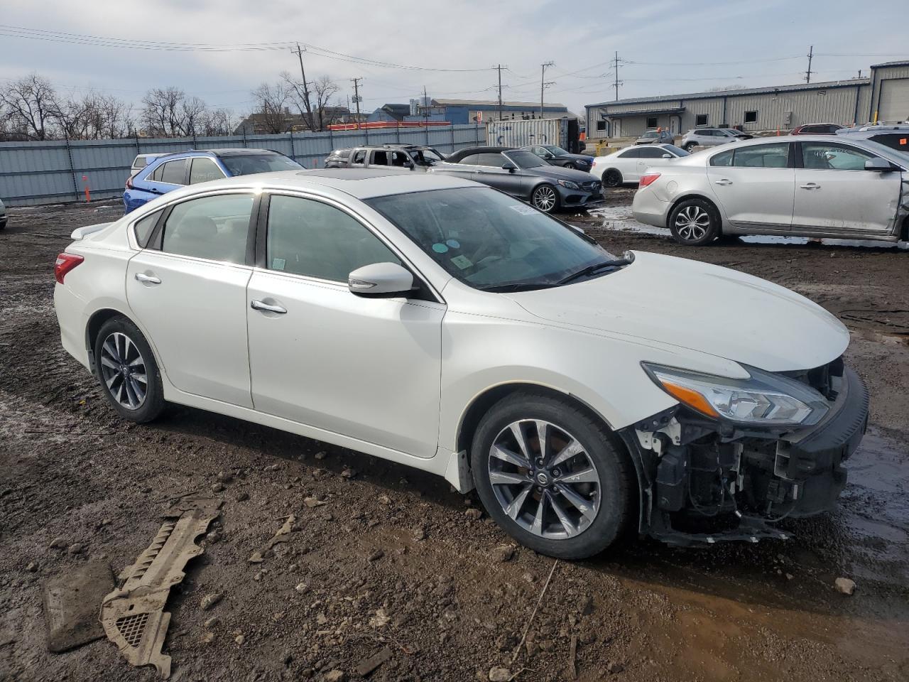 2016 NISSAN ALTIMA 2.5 - Фото 4