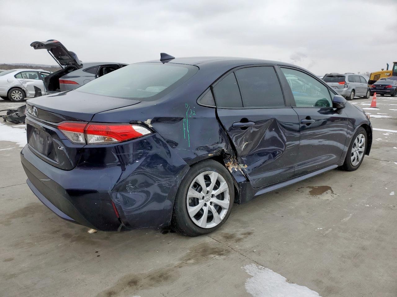 2021 TOYOTA COROLLA LE - Image 3