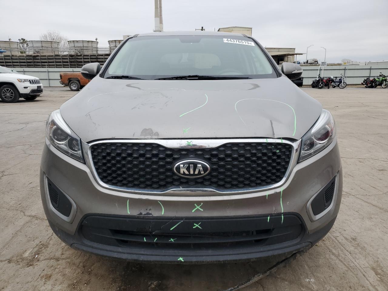 2017 KIA SORENTO LX - Image 5