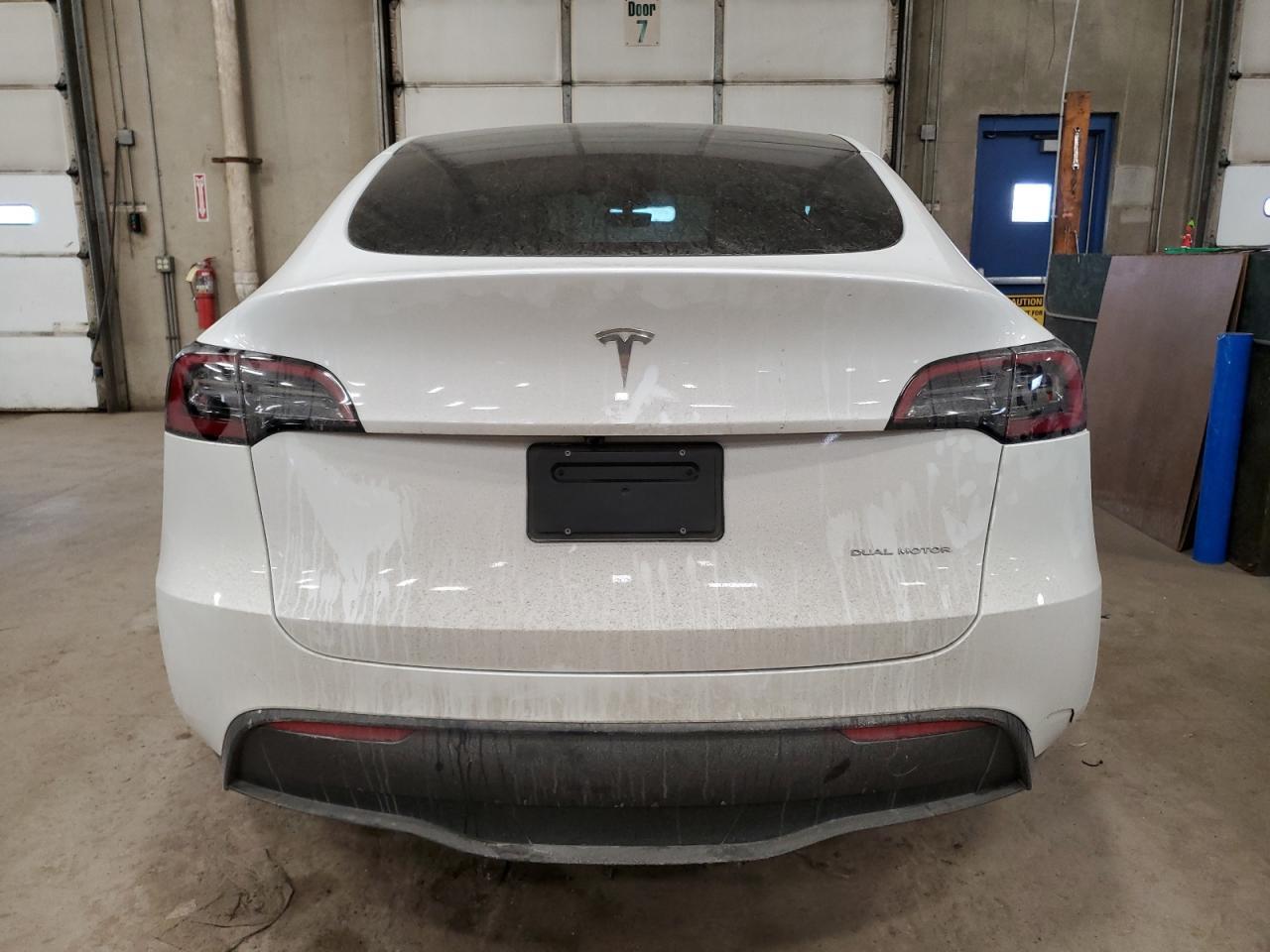 2024 TESLA MODEL Y - Image 6