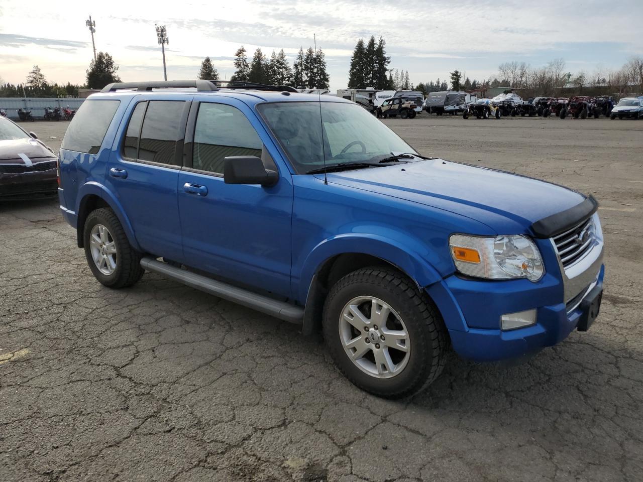 2010 FORD EXPLORER X - Image 4