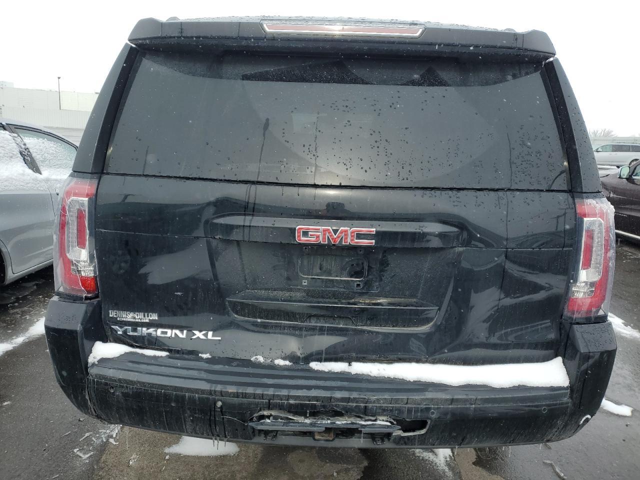 2016 GMC YUKON XL K - Фото 6