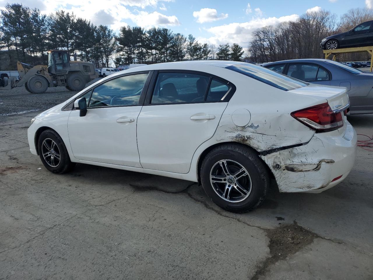 2015 HONDA CIVIC LX - Image 2