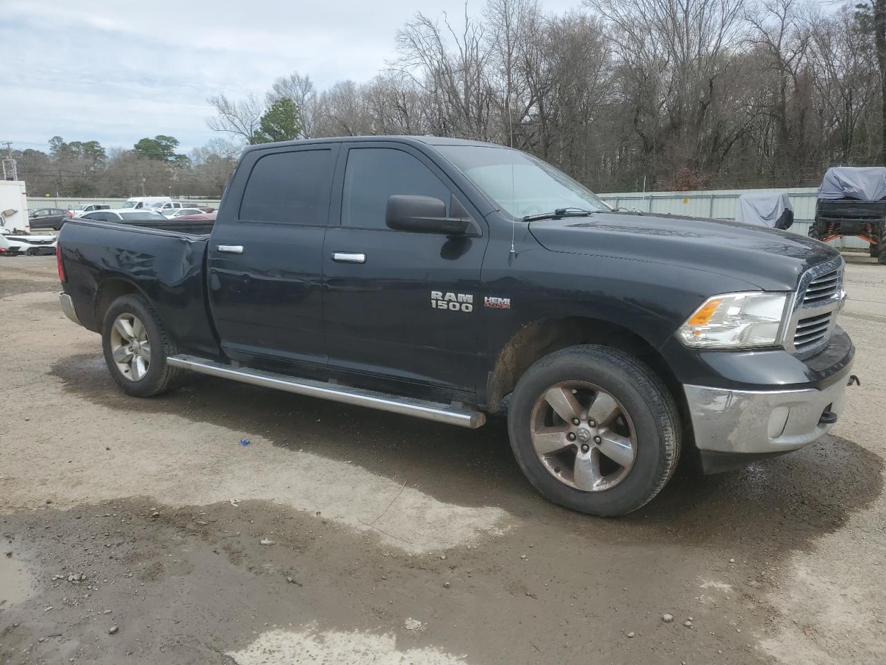 2015 RAM 1500 SLT - Image 4