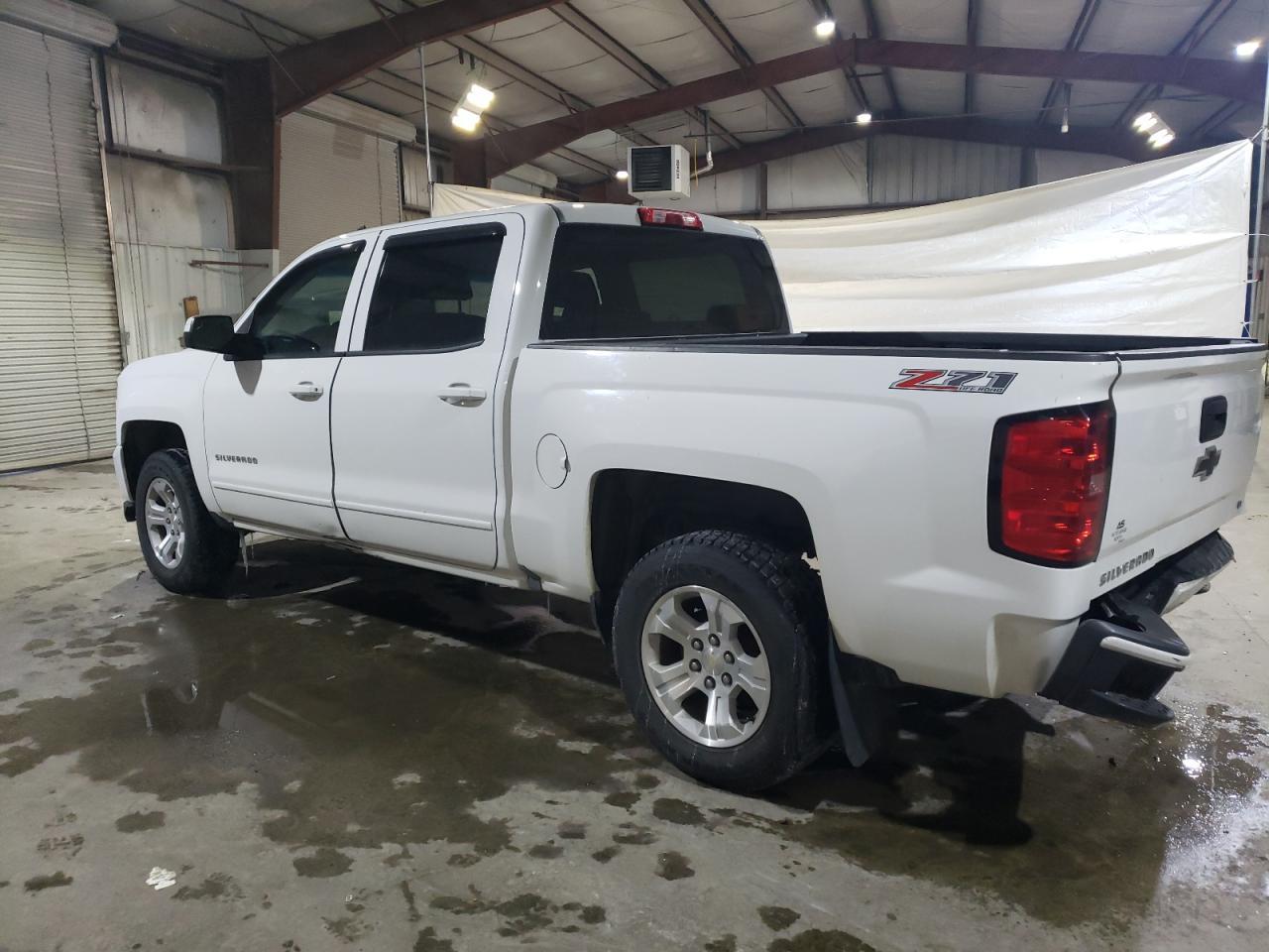 2017 CHEVROLET SILVERADO - Image 2