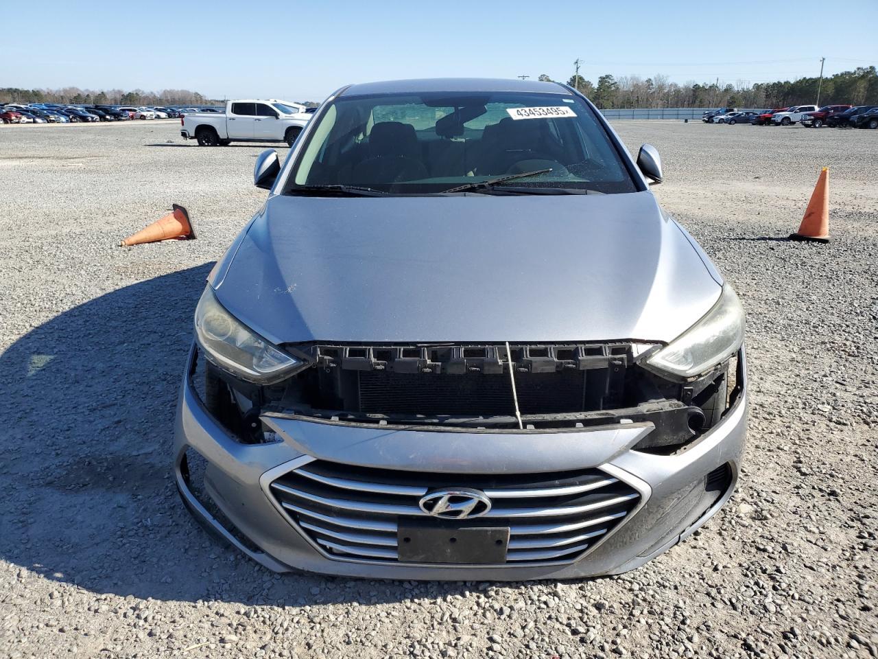 2017 HYUNDAI ELANTRA SE - Image 5