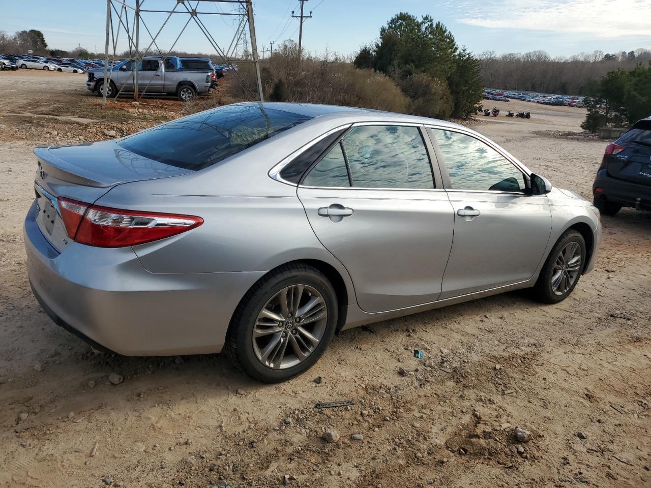 2017 TOYOTA CAMRY LE - Image 3
