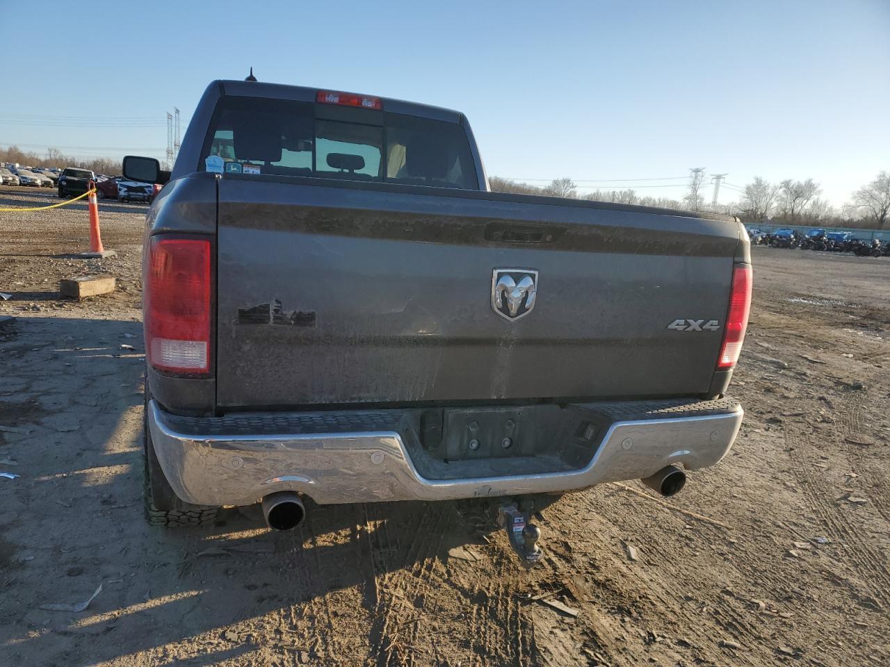 2017 RAM 1500 SLT - Image 6