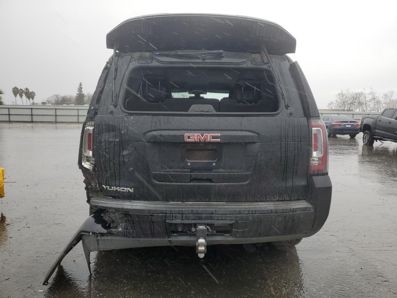 2016 GMC YUKON SLE - Фото 6