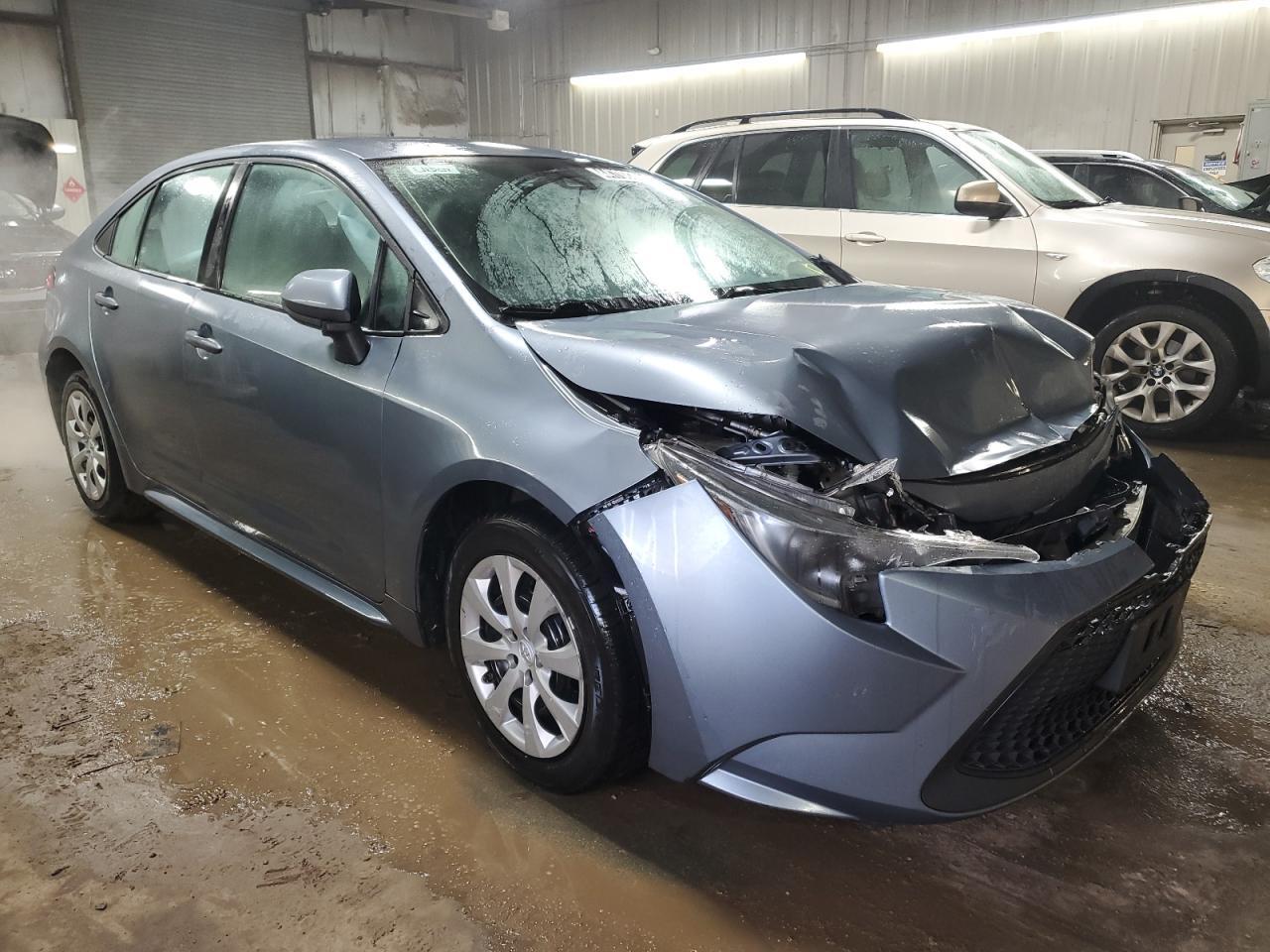 2022 TOYOTA COROLLA LE - Фото 4