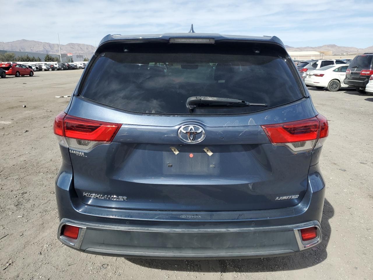 2018 TOYOTA HIGHLANDER - Image 6