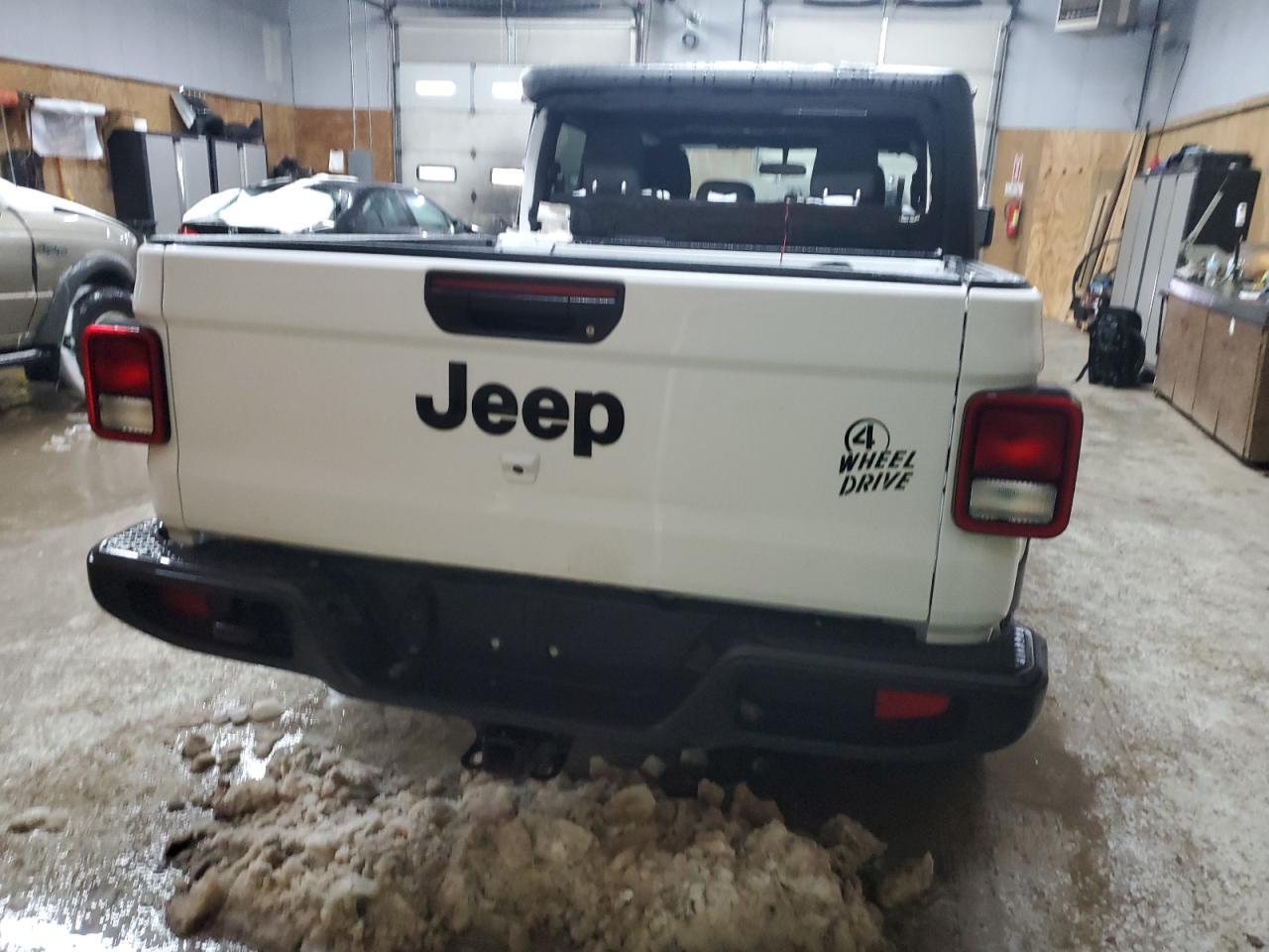 2023 JEEP GLADIATOR - Image 6