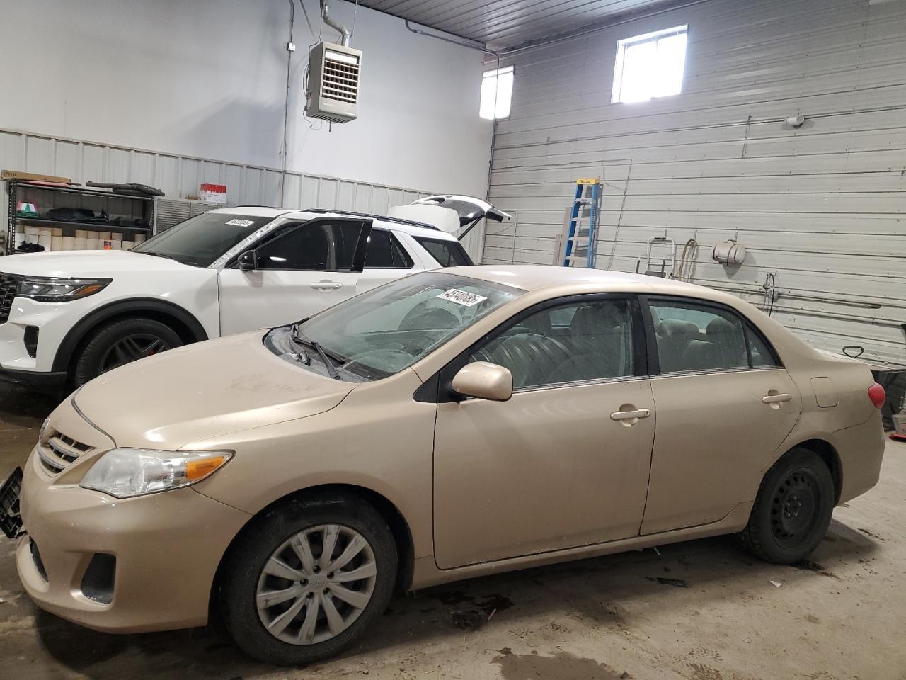 2013 TOYOTA COROLLA BA