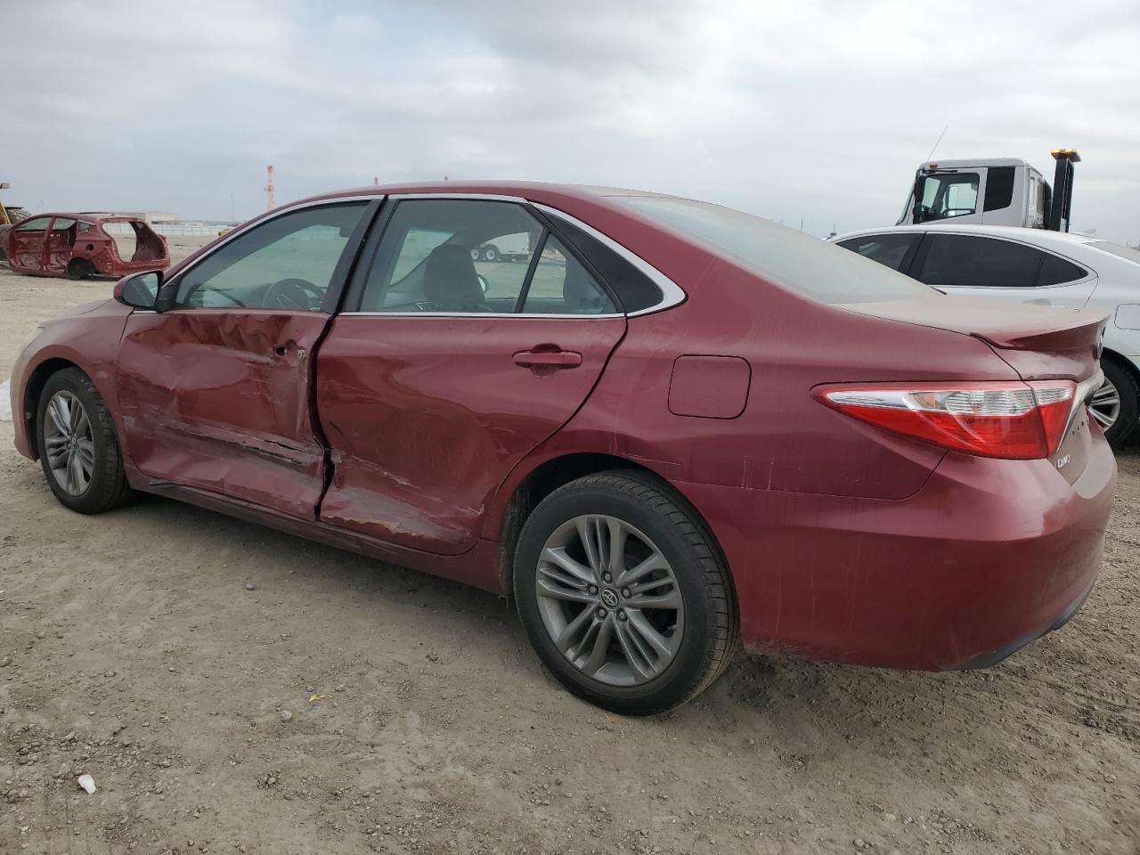 2017 TOYOTA CAMRY LE - Image 2