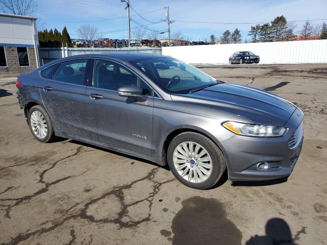 2013 FORD FUSION SE - Image 4