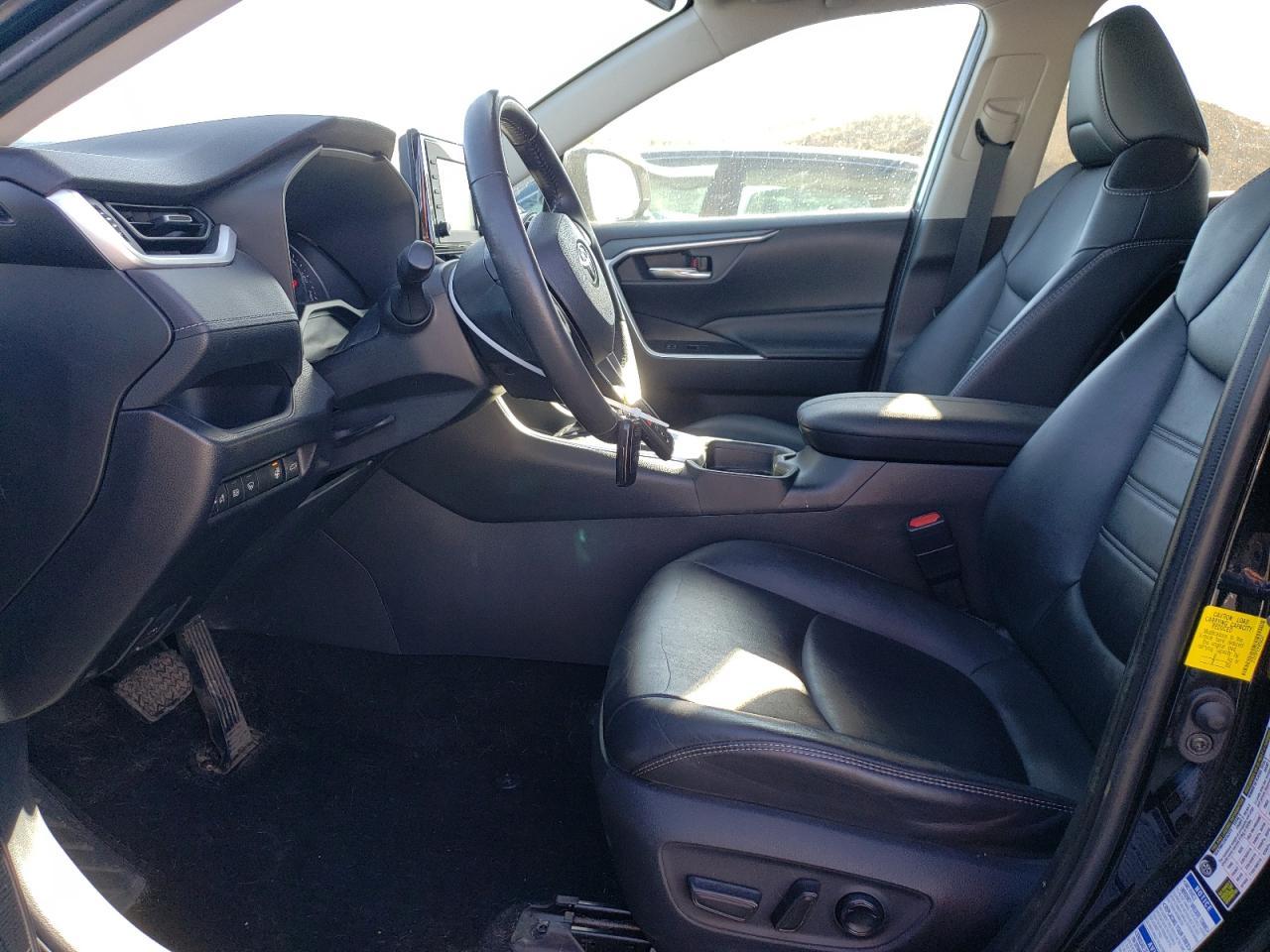 2019 TOYOTA RAV4 XLE P - Image 7