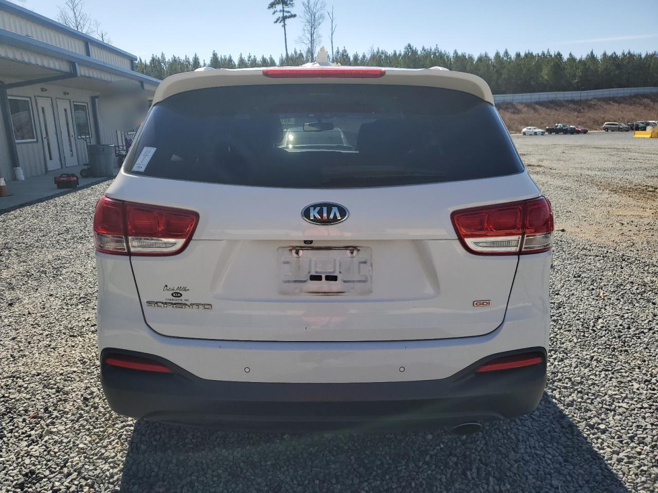 2016 KIA SORENTO LX - Image 6