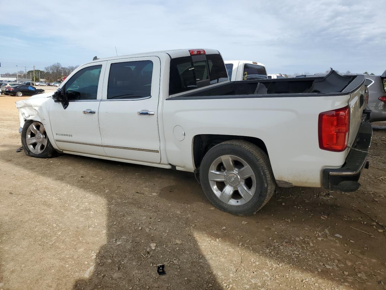 2018 CHEVROLET SILVERADO - Image 2