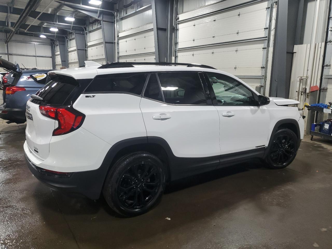 2021 GMC TERRAIN SL - Фото 3