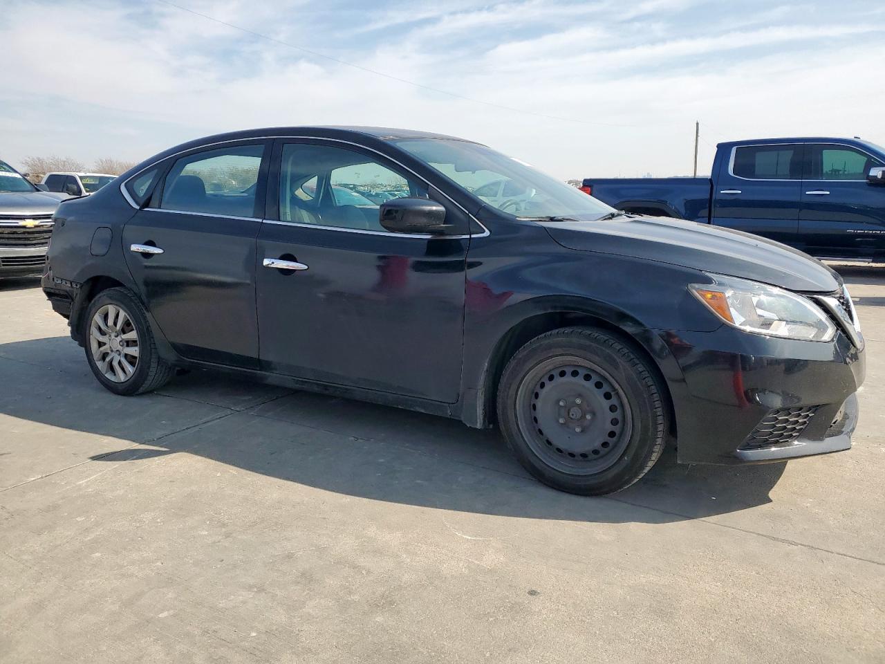 2017 NISSAN SENTRA S - Фото 4