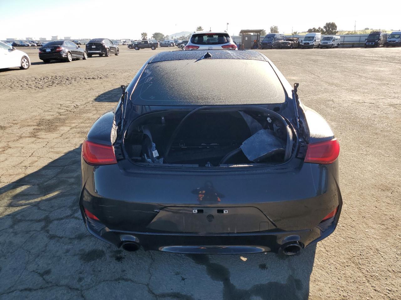 2017 INFINITI Q60 RED SP - Image 6