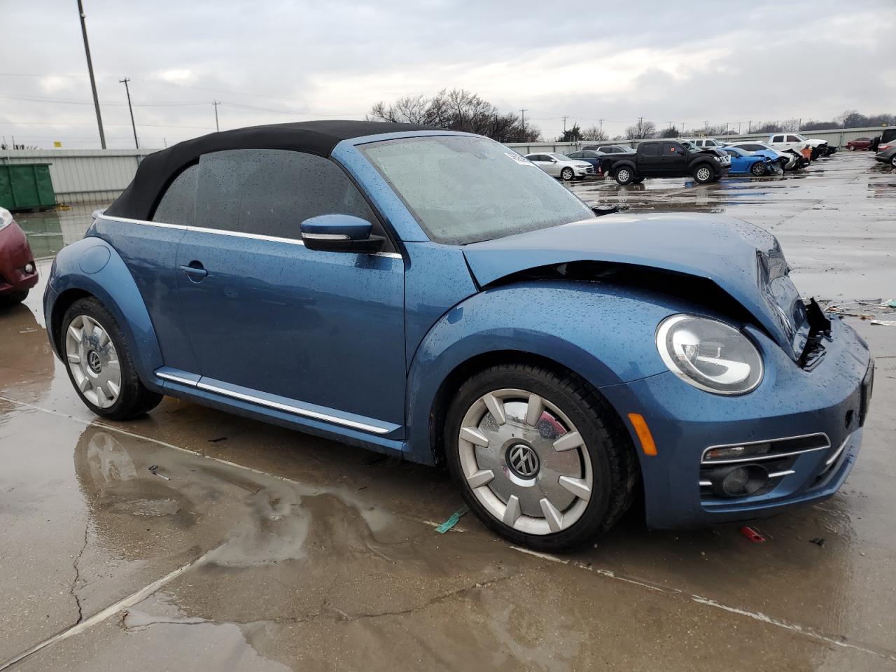 2019 VOLKSWAGEN BEETLE S - Фото 4