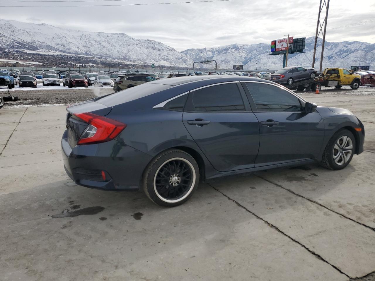 2017 HONDA CIVIC LX - Фото 3