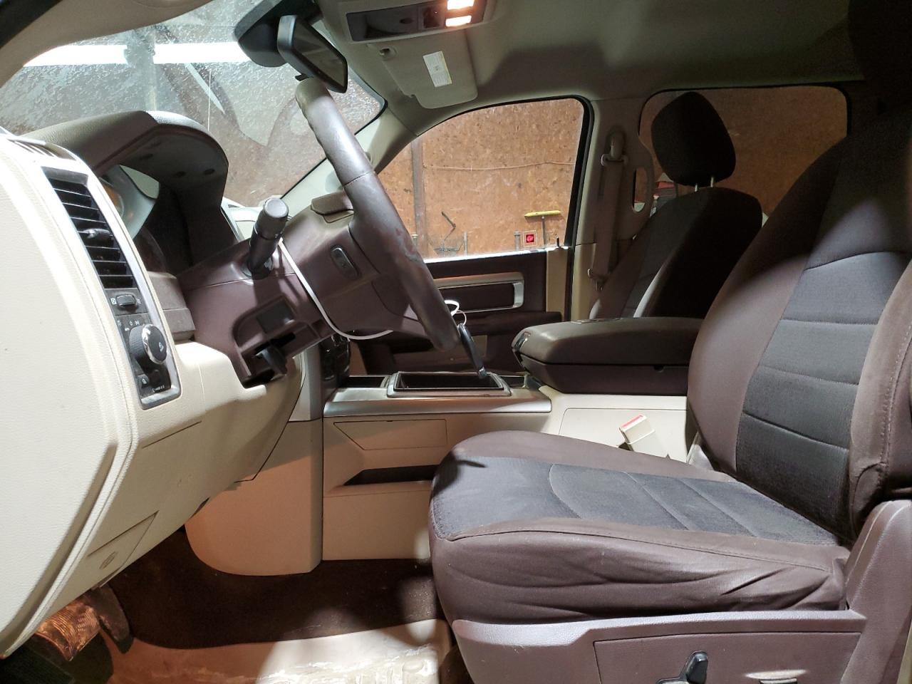 2015 RAM 1500 SPORT - Image 7