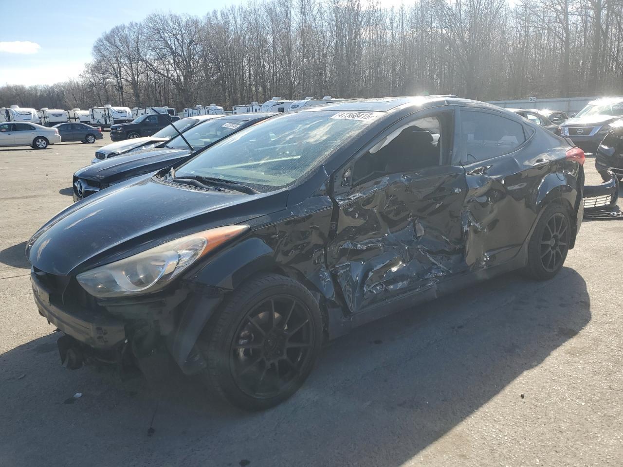 2013 HYUNDAI ELANTRA GL