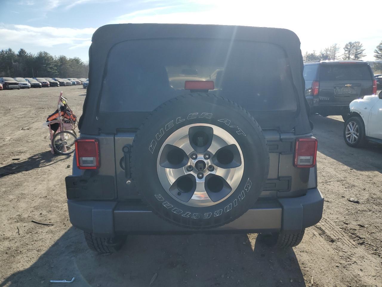 2017 JEEP WRANGLER U - Фото 6