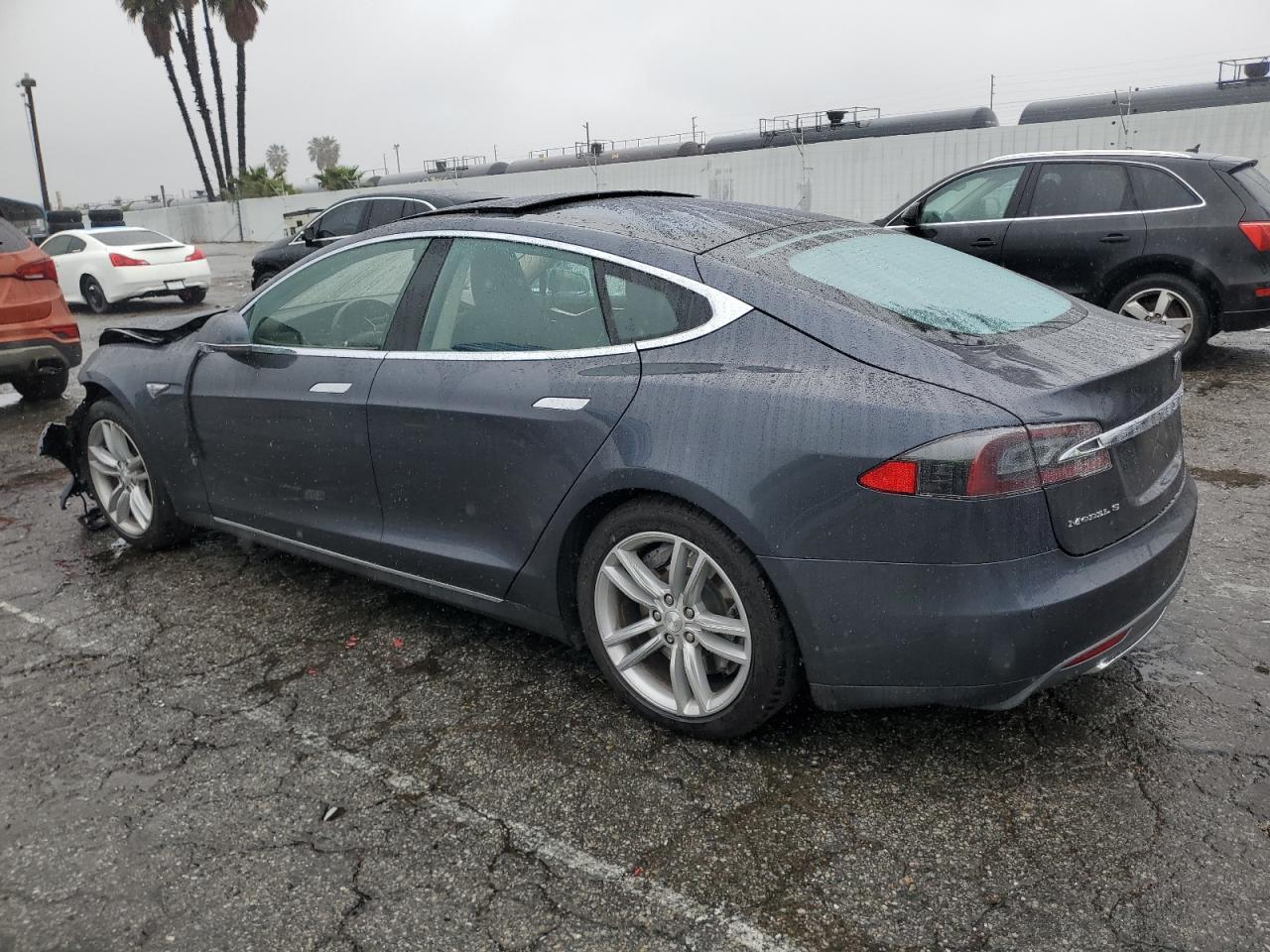 2015 TESLA MODEL S 85 - Image 2