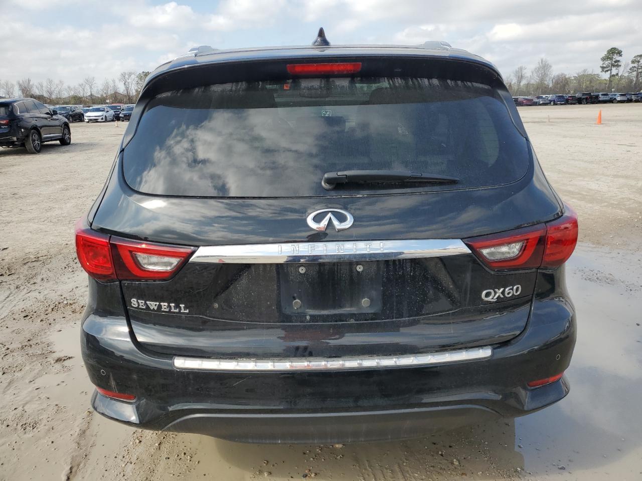 2019 INFINITI QX60 LUXE - Image 6
