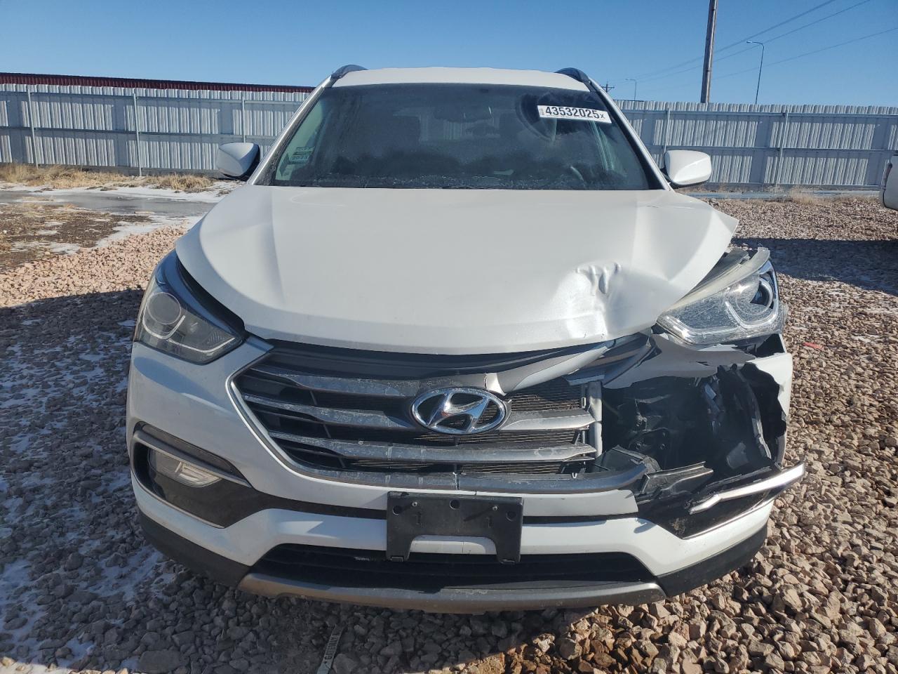 2017 HYUNDAI SANTA FE S - Image 5