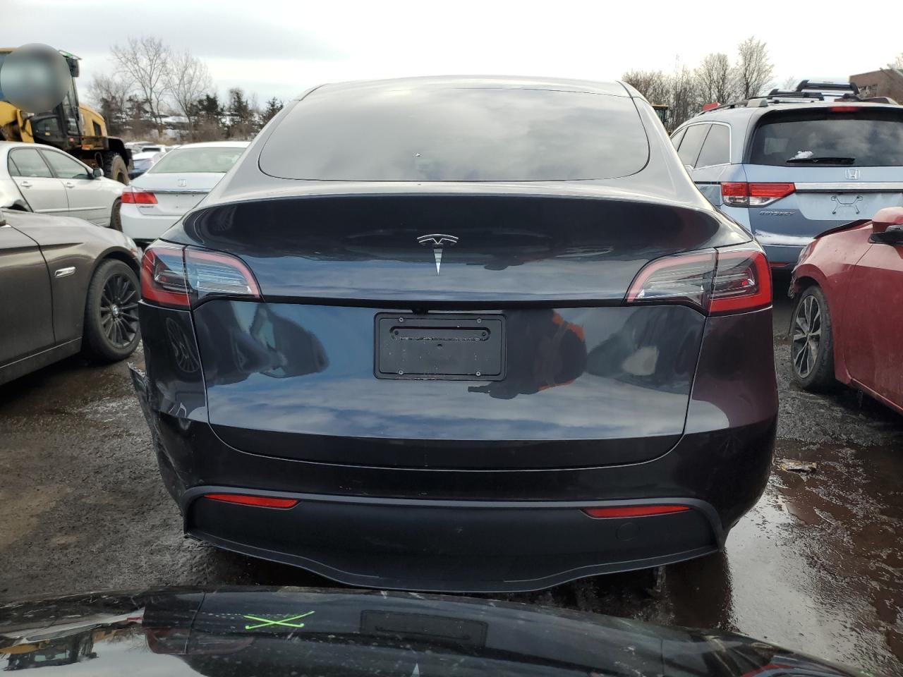 2025 TESLA MODEL Y - Image 6