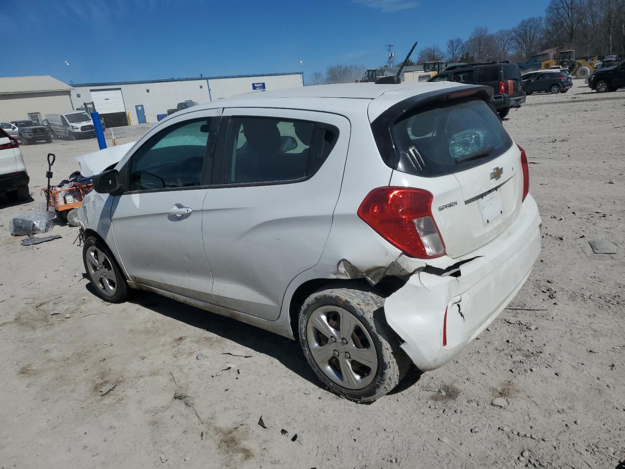 2019 CHEVROLET SPARK LS - Фото 2