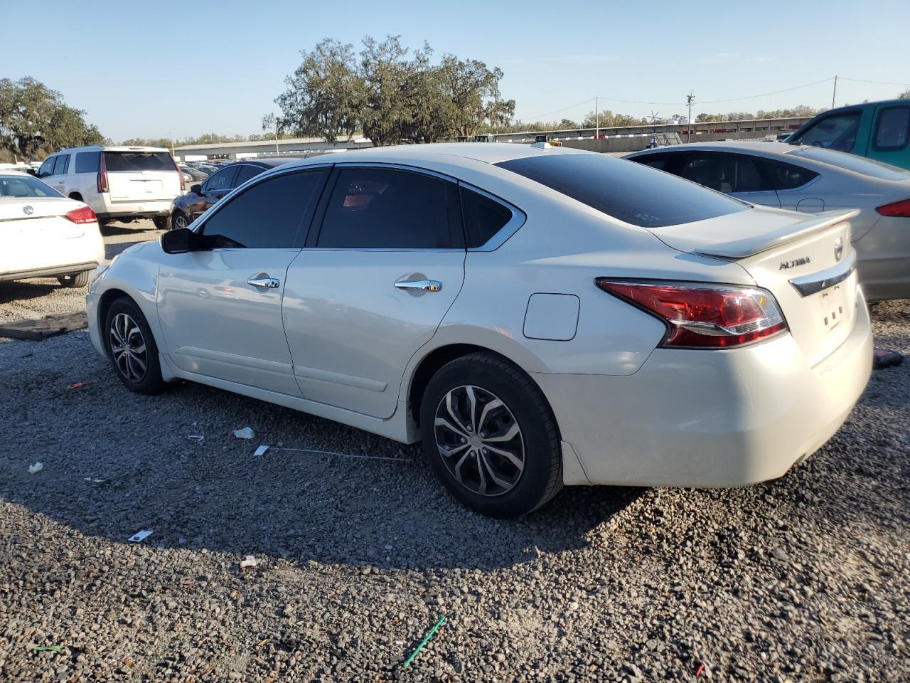 2015 NISSAN ALTIMA 2.5 - Фото 2