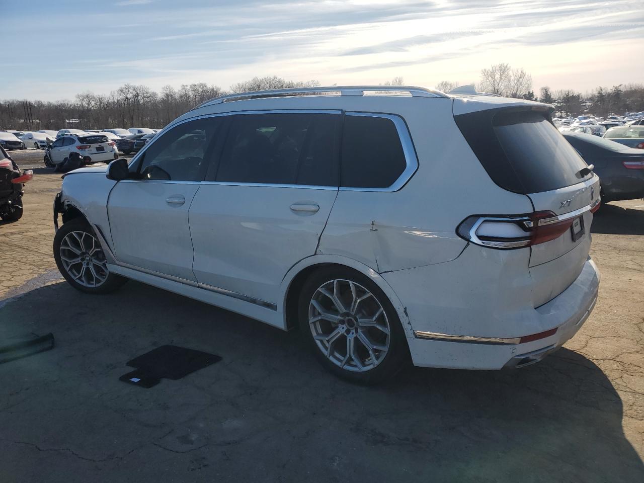 2020 BMW X7 XDRIVE4 - Фото 2