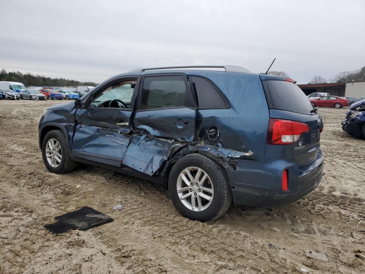 2014 KIA SORENTO LX - Фото 2