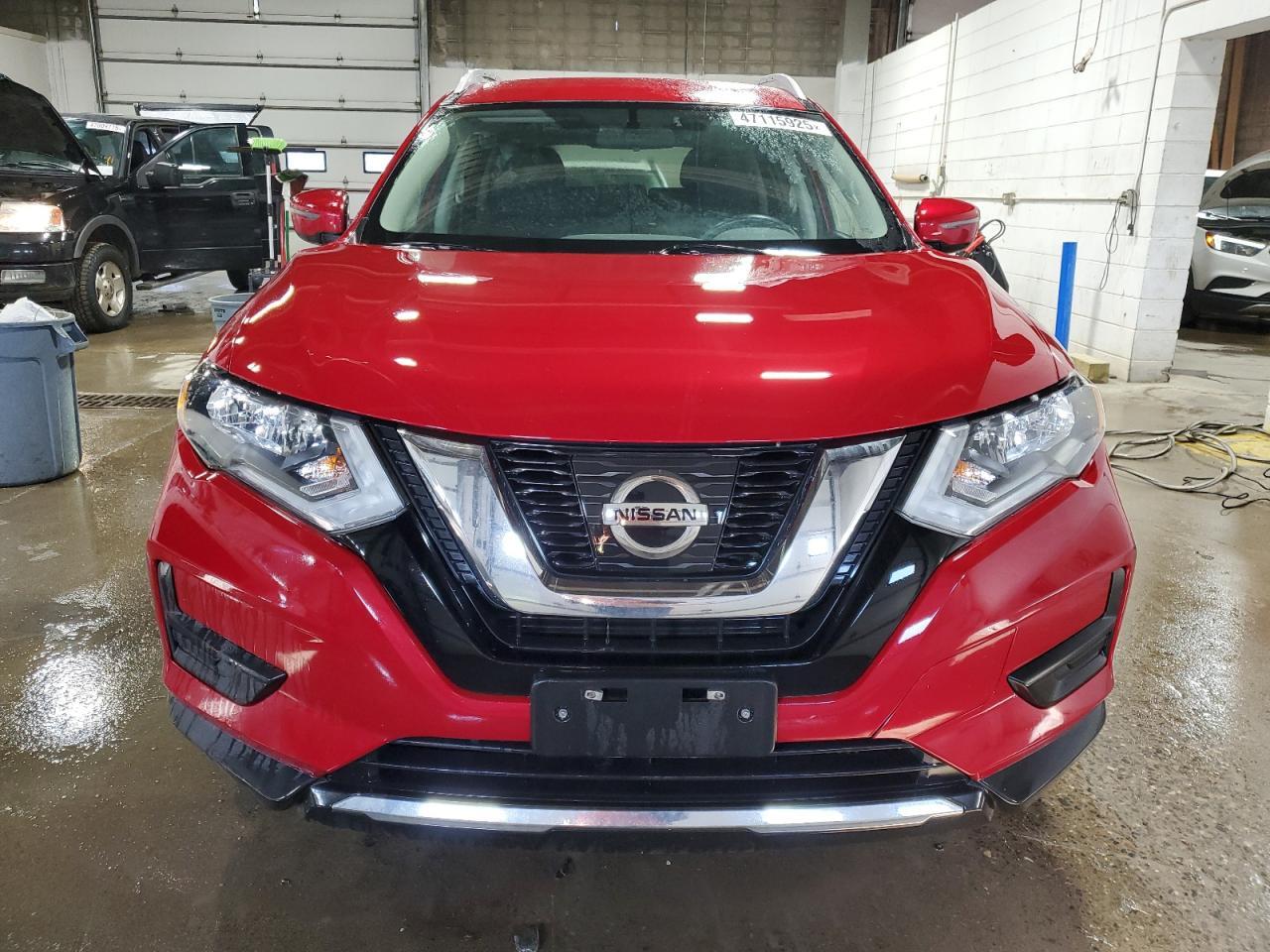 2017 NISSAN ROGUE SV - Image 5