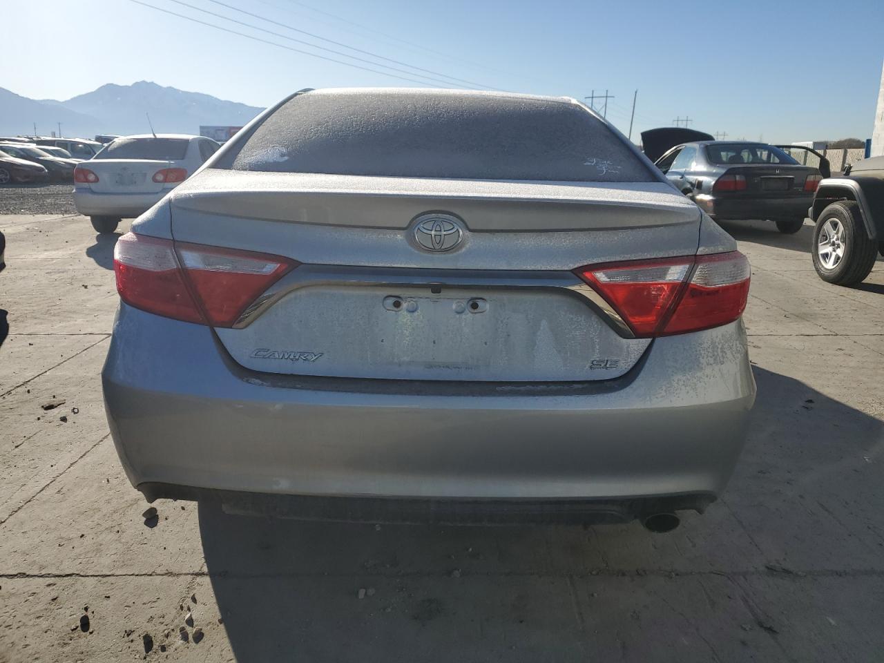 2017 TOYOTA CAMRY LE - Фото 6