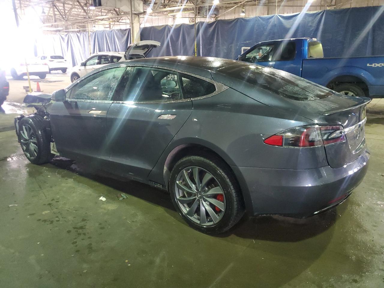 2020 TESLA MODEL S - Фото 2
