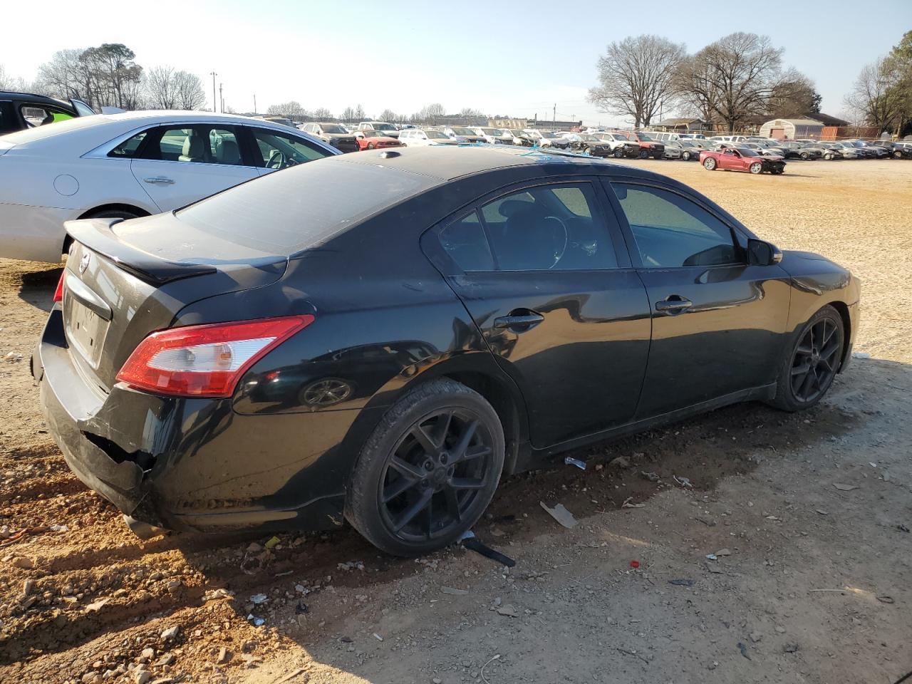 2011 NISSAN MAXIMA S - Image 3