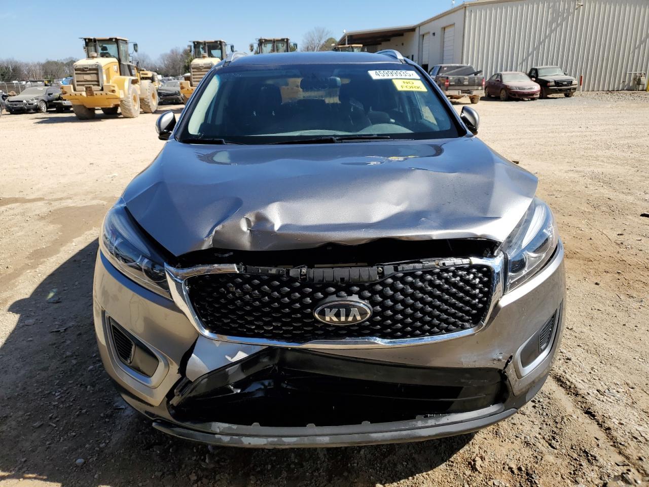 2017 KIA SORENTO LX - Фото 5