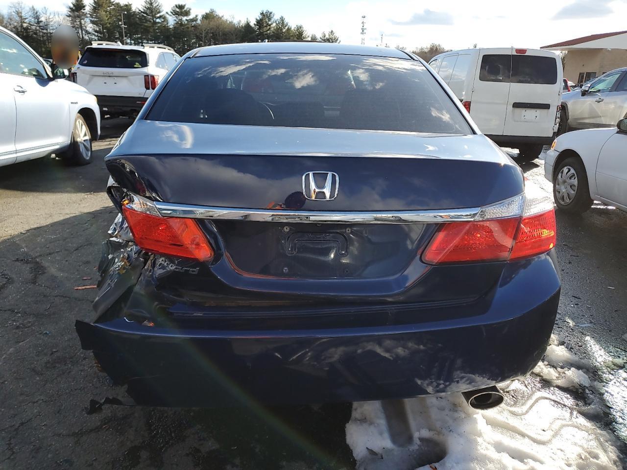 2014 HONDA ACCORD LX - Image 6