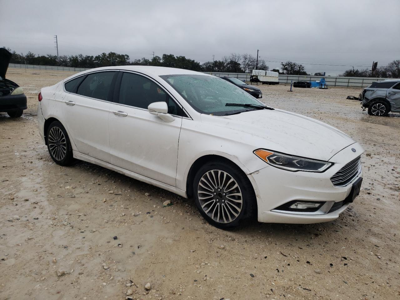 2017 FORD FUSION SE - Image 4